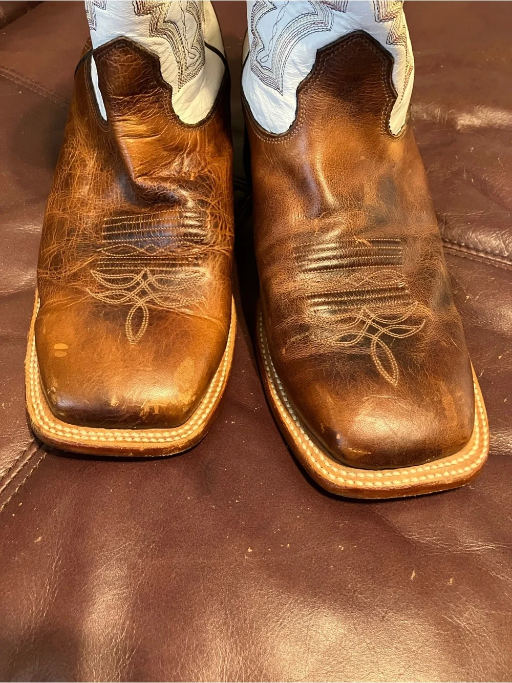 Cavenders Boots Men’s Brown and White Leather Square toe 11W Western Cowboy